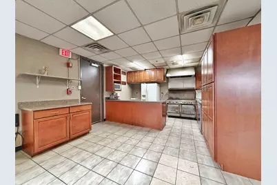 1655 Greenleaf Avenue, Elk Grove Village, IL 60007 - Photo 17