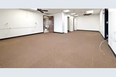 1655 Greenleaf Avenue, Elk Grove Village, IL 60007 - Photo 11