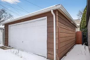 8330 S Essex Ave, Chicago, IL 60617 - Photo 45