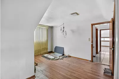 8330 S Essex Avenue, Chicago, IL 60617 - Photo 21