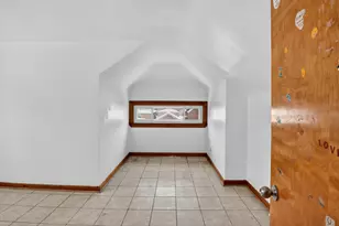 8330 S Essex Ave, Chicago, IL 60617 - Photo 23