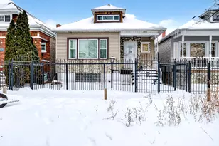 8330 S Essex Ave, Chicago, IL 60617 - Photo 3