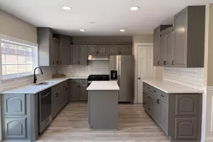 5583 Carmel Dr, Hanover Park, IL 60133 - Photo 11