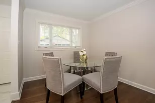 216 Flora Ave, Glenview, IL 60025 - Photo 13