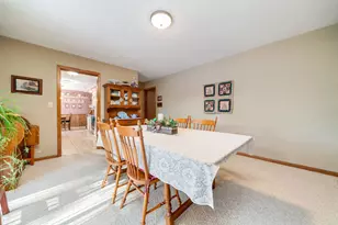 4307 Tallwood Ave, Rockford, IL 61114 - Photo 11