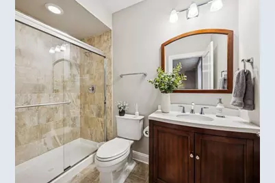 688 S Mitchell Avenue, Elmhurst, IL 60126 - Photo 17