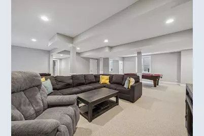 688 S Mitchell Avenue, Elmhurst, IL 60126 - Photo 15