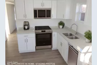 10226 S California Avenue, Evergreen Park, IL 60805 - Photo 5