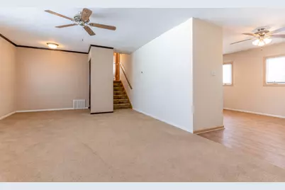 590 Durham Court, Hoffman Estates, IL 60169 - Photo 5