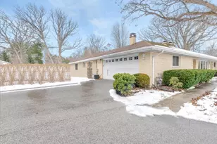 3273 Merrimac Ln, Long Grove, IL 60047 - Photo 3