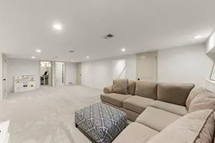 833 Parkside Dr, Wheaton, IL 60187 - Photo 17