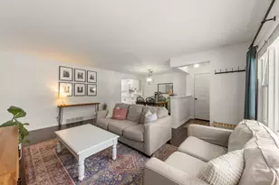 833 Parkside Dr, Wheaton, IL 60187 - Photo 5