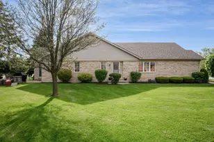 13 Iliad Dr, Tinley Park, IL 60477 - Photo 1