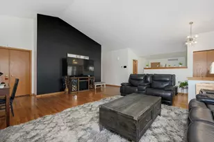 13 Iliad Dr, Tinley Park, IL 60477 - Photo 3