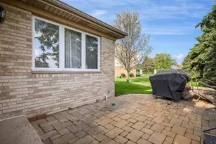 13 Iliad Dr, Tinley Park, IL 60477 - Photo 25
