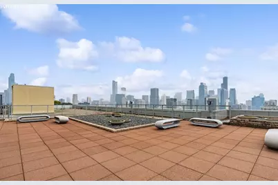 500 W Superior Street #802, Chicago, IL 60654 - Photo 25