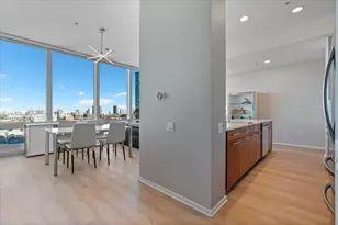 500 W Superior St, Chicago, IL 60654 - Photo 3