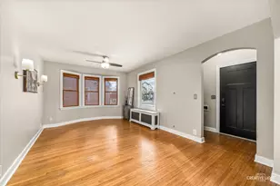 523 Preston Ave, Elgin, IL 60120 - Photo 7