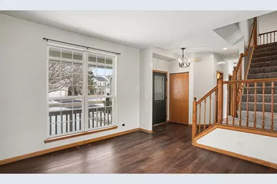 541 Wingpointe Drive, Aurora, IL 60506 - Photo 3