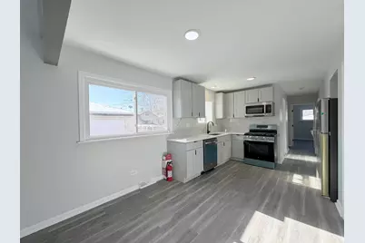 11410 S Loomis Street, Chicago, IL 60643 - Photo 9