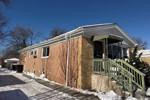 11410 S Loomis St, Chicago, IL 60643 - Photo 3