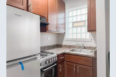 4031 N Kenmore Avenue #214, Chicago, IL 60613 - Photo 3