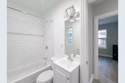 4031 N Kenmore Avenue #214, Chicago, IL 60613 - Photo 13