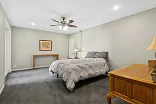 2001 Sherman Ave, Evanston, IL 60201 - Photo 5