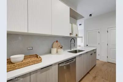 2801 Thatcher Avenue #304, River Grove, IL 60171 - Photo 5