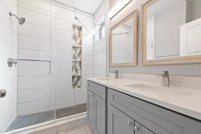 4552 S Evans Avenue #2, Chicago, IL 60653 - Photo 9