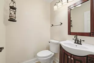 352 Kildare Ct, Carol Stream, IL 60188 - Photo 9