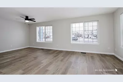 39221 N Aberdeen Lane #39221, Beach Park, IL 60083 - Photo 3