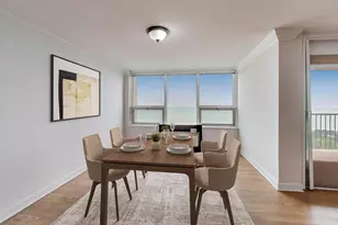 5733 N Sheridan Rd, Chicago, IL 60660 - Photo 9