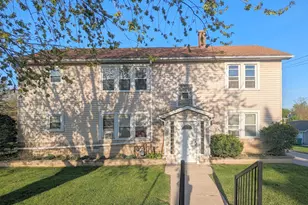 607 Walnut St, Lemont, IL 60439 - Photo 1