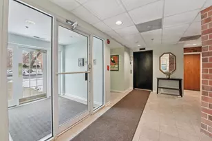 [Address not provided], Evanston, IL 60201 - Photo 3