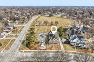 216 S Whispering Hills Dr, Naperville, IL 60540 - Photo 37