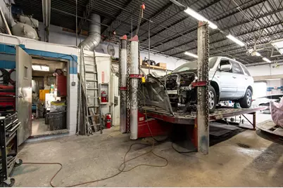 [Address not provided], Bridgeview, IL 60455 - Photo 11