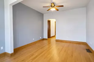 2621 N Hamlin Ave, Chicago, IL 60647 - Photo 3