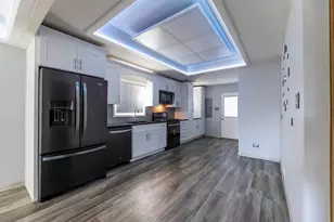 7806 W 83rd St, Bridgeview, IL 60455 - Photo 17