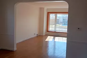 5142 Jarlath Ave, Skokie, IL 60077 - Photo 7