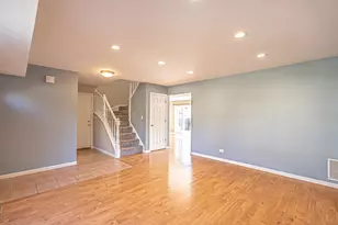 1305 Spalding Dr, Mundelein, IL 60060 - Photo 5