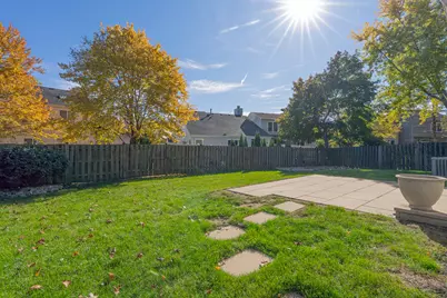 1305 Spalding Drive, Mundelein, IL 60060 - Photo 21