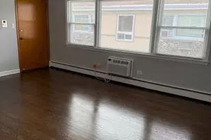 8614 W Berwyn Ave, Chicago, IL 60656 - Photo 7