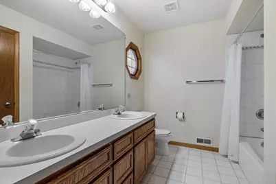 8614 Bangor Drive, Tinley Park, IL 60487 - Photo 19