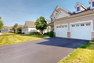 1147 Hampton Ln, Yorkville, IL 60560 - Photo 3