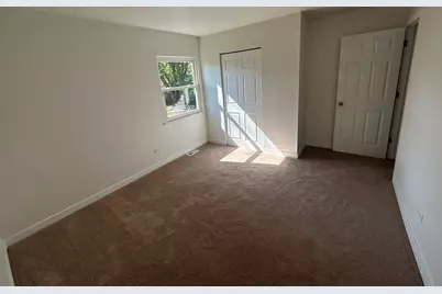 [Address not provided], Richton Park, IL 60471 - Photo 7