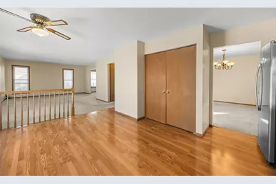 515 Indian Ridge Trail, Wauconda, IL 60084 - Photo 5