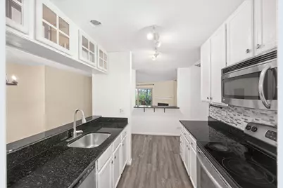 214 Glengarry Drive #201, Bloomingdale, IL 60108 - Photo 5