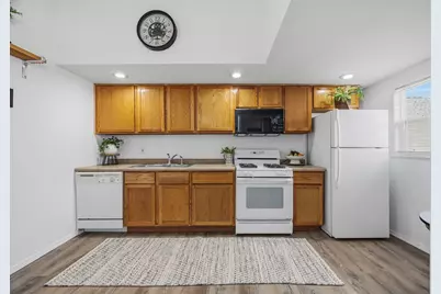 910 N Mason Street, Bloomington, IL 61701 - Photo 11