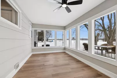 4518 W Shore Drive, McHenry, IL 60050 - Photo 9